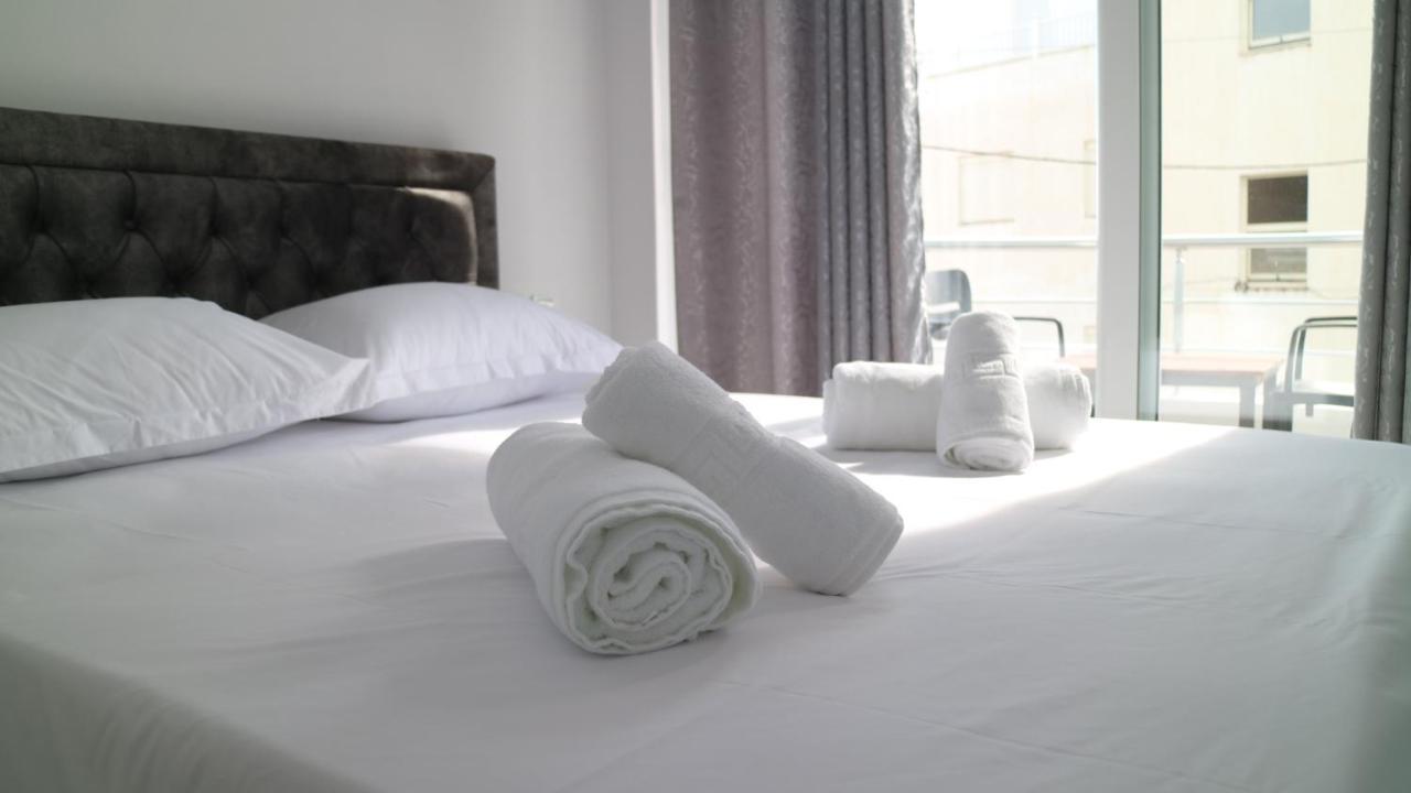 Alnes Hotel Sarande Exterior photo
